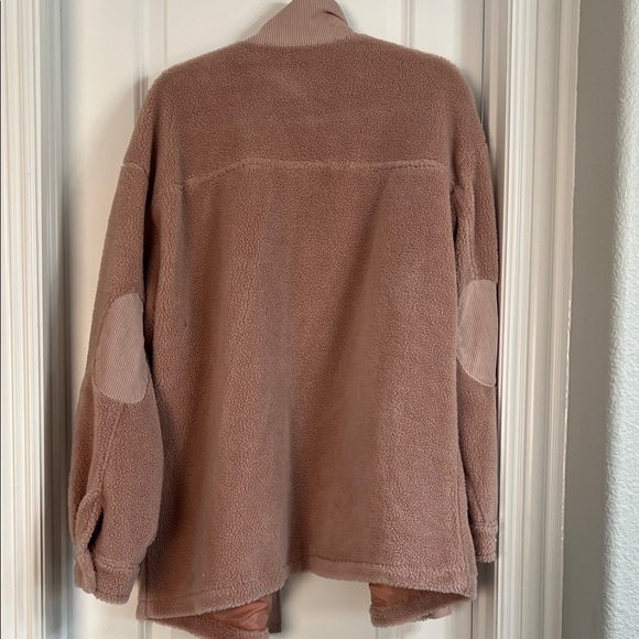 Never Worn Cozy Pink Fleece Jacket - Picture 5 of 5